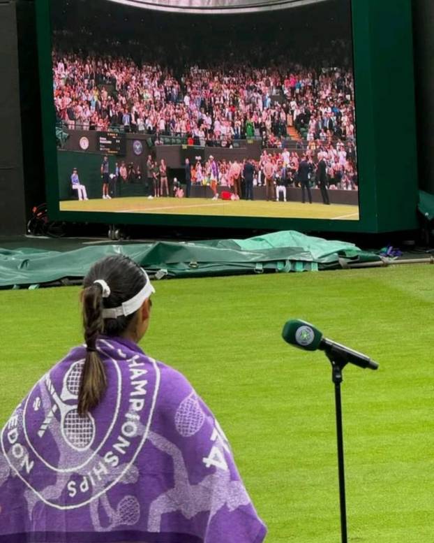 FOTO Alcaraza povezuju sa simpatičnom Britankom, ona poručila: Mi smo samo prijatelji