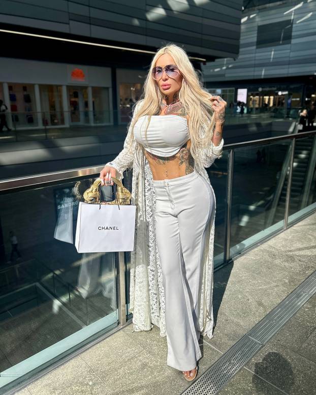 Potrošila je više od milijun eura na izgled, ali kaže da joj se najviše isplatilo prestati piti