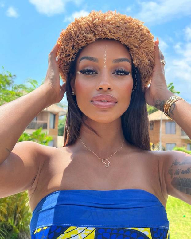 FOTO Bujna Belgijka ostavila je 'zločestog dečka' nogometa pa poručila: 'Možemo biti prijatelji'