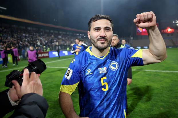 Zenica: Slavlje igrača Bosne i Hercegovine nakon što su svladali Italiju jedanaestercima