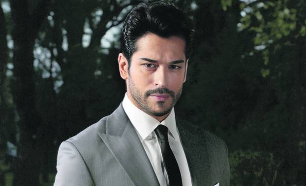 FOTO Zbog Bali-bega fanovi bojkotirali televiziju. Pogledajte kako danas izgleda...