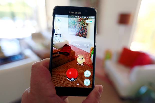 Illustration of the augmented reality mobile game "Pokemon Go"