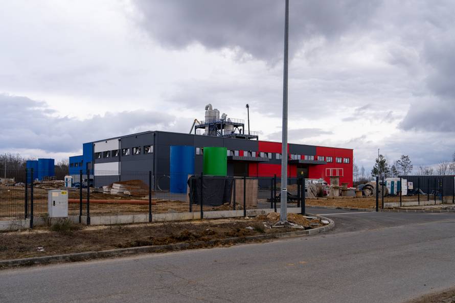 Tvornica za preradu litija u Gospiću