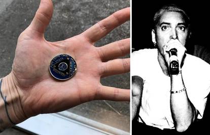 Eminem pokazao novčić koji ga je spasio: 'Zamalo sam umro...'