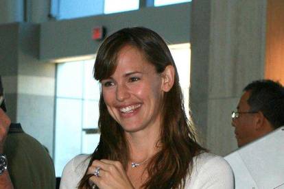 Jennifer Garner ponudili da se ljubi sa šogorom