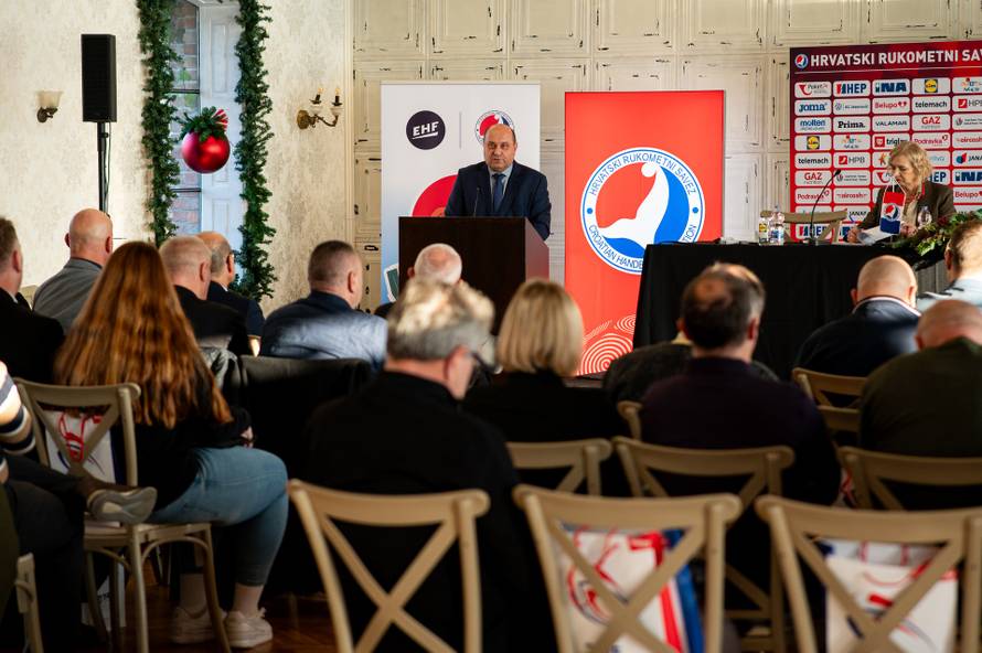 Zagreb: HRS skupstina