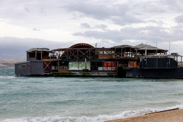 Novalja: Ruši se klub Noa na Zrću