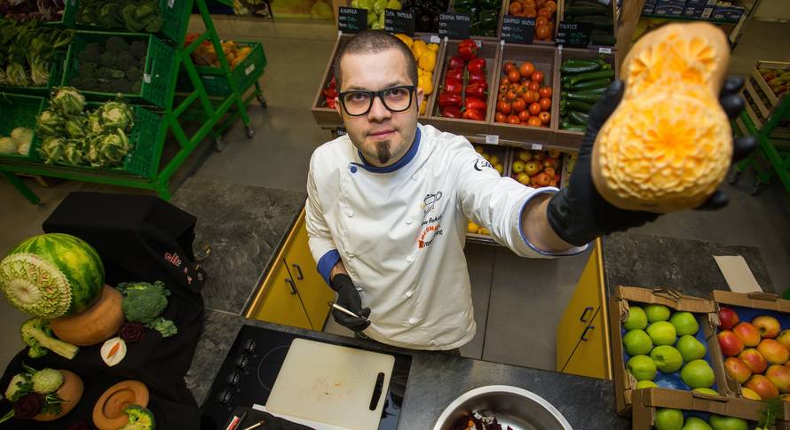 Najčudniji plodovi koje sam rezbario su brokula i avokado