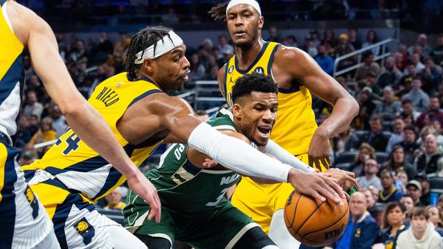 NBA: Milwaukee Bucks at Indiana Pacers