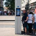 FOTO SVI TRA&Zcaron;E MALO HLADA Evo kako se Zagrep&ccaron;ani nose s vru&cacute;inama dok 'pr&zcaron;i' na 35 &deg;C