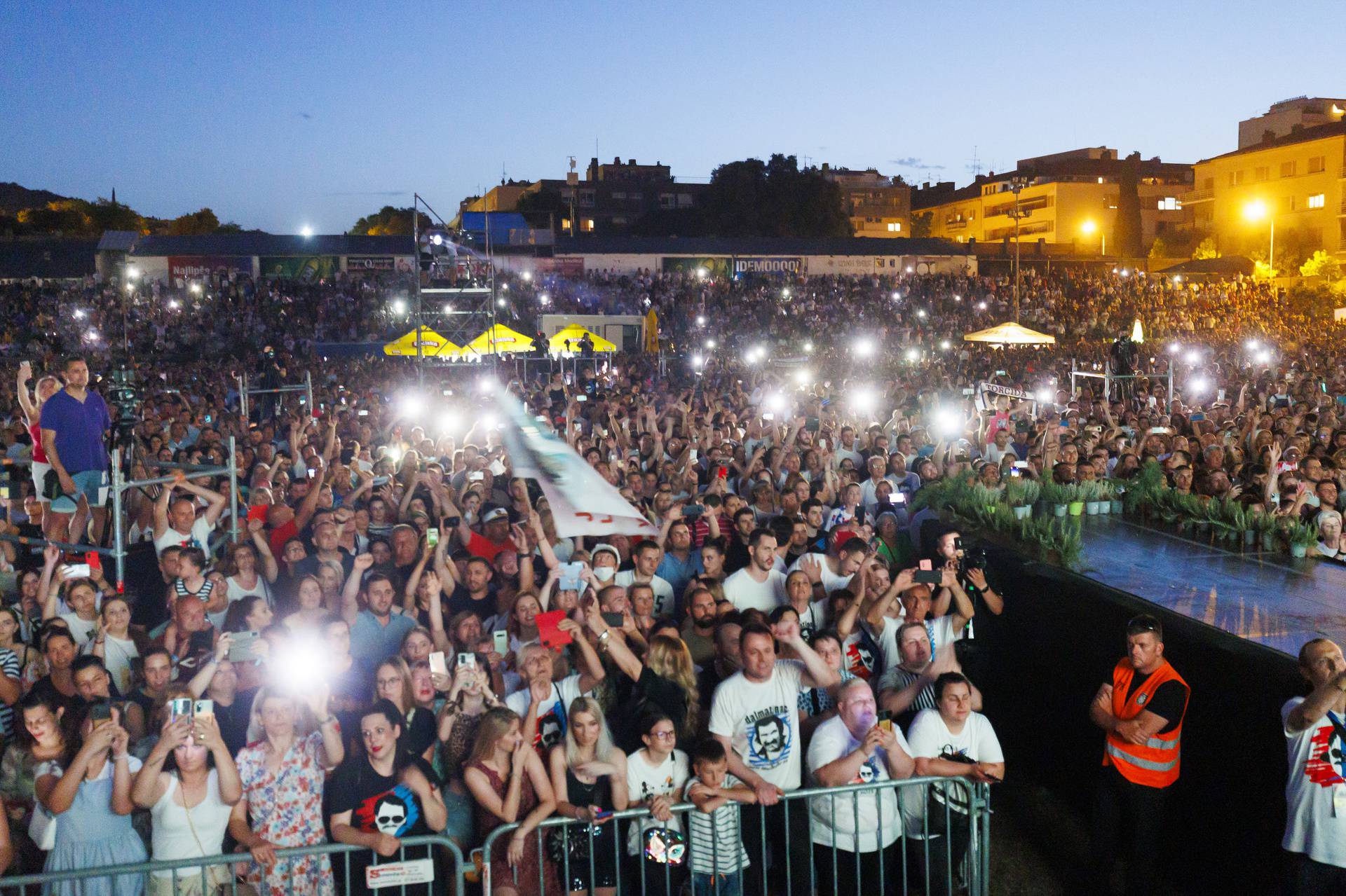 Veliki koncert Miše Kovača na Starom placu u Splitu
