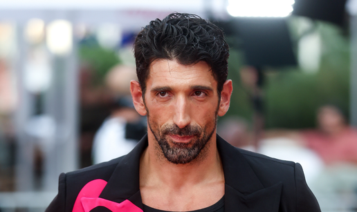 FOTO Tko je rekao da muškarci ne riskiraju na crvenom tepihu? Pogledajte što je Sobin odjenuo