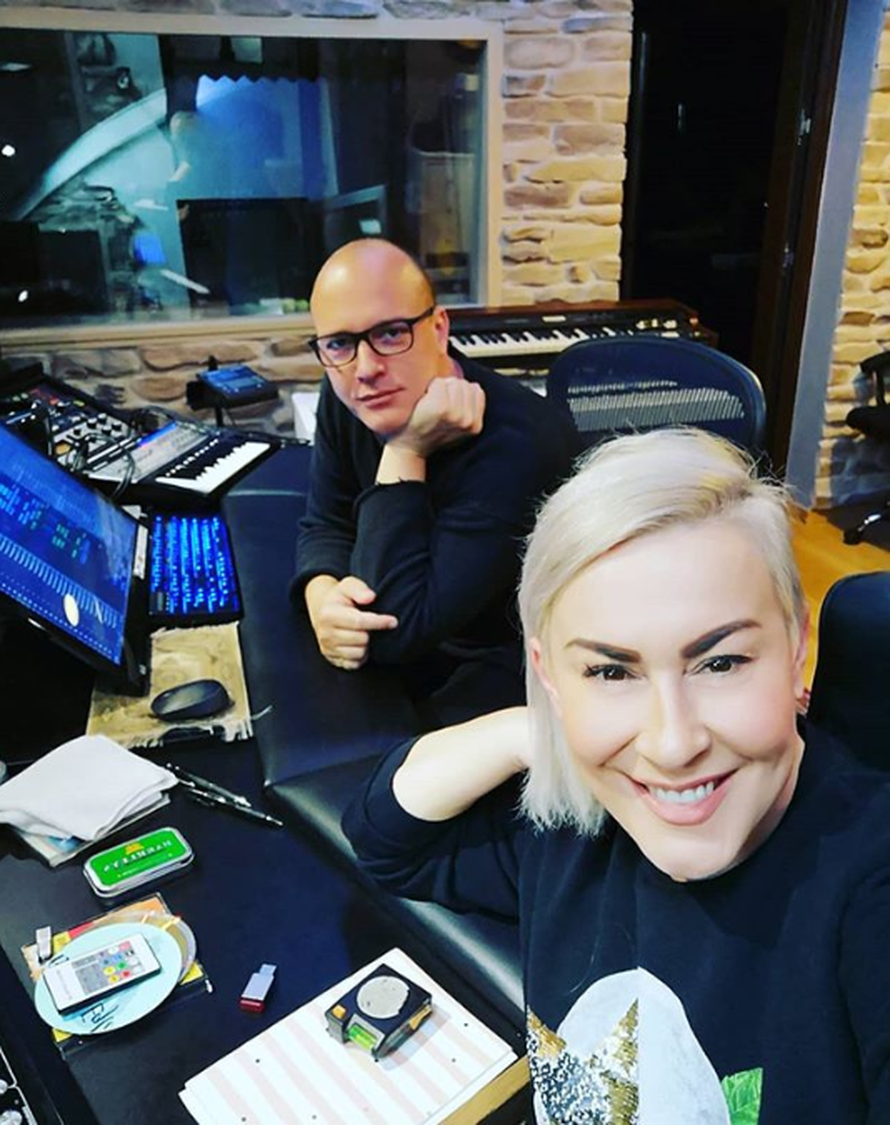 Tvoje lice ne zvuči poznato: Indira pretjerala s botoksom