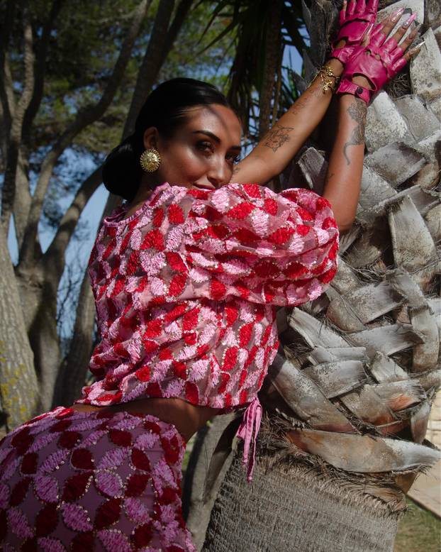 FOTO Ima top tijelo i tajnim poslom zarađuje bogatstvo: 'Ne tražite me novac, nađite posao'