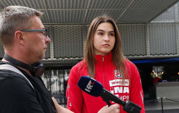 Zagreb: Hrvatska ženska rukometna reprezentacija dala je izjave medijima uoči puta u Grčku