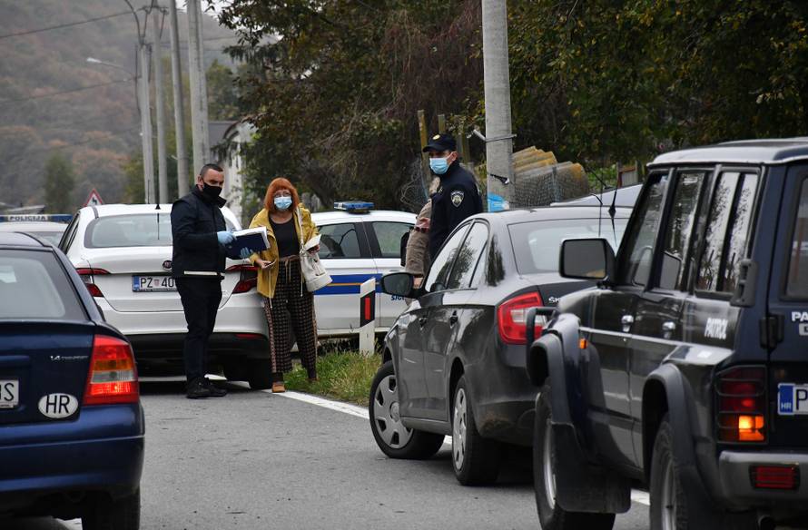 Ispalio je metak u srce supruzi: Bio je branitelj u mirovini, a ona kućanica. Susjedi su u šoku...