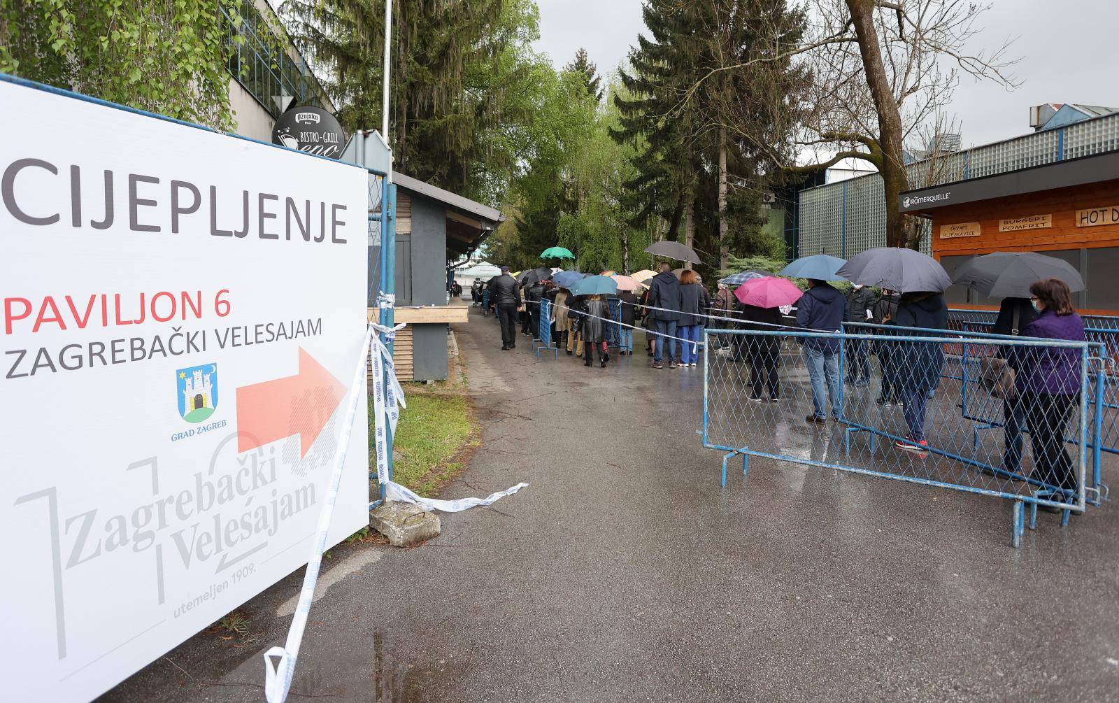 Milijarda cjepiva protiv Covida  - jarko svijetlo na kraju dugog tunela i jedini izlaz iz  pošasti