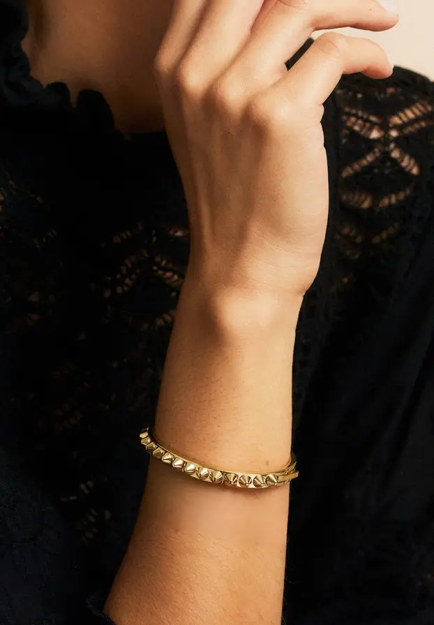 Pregledali smo ponudu za vas! Sjajne narukvice za party dane