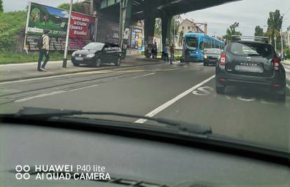 Prometna nesreća u Zagrebu: Automobilom naletio na pješakinju, prevezena u bolnicu