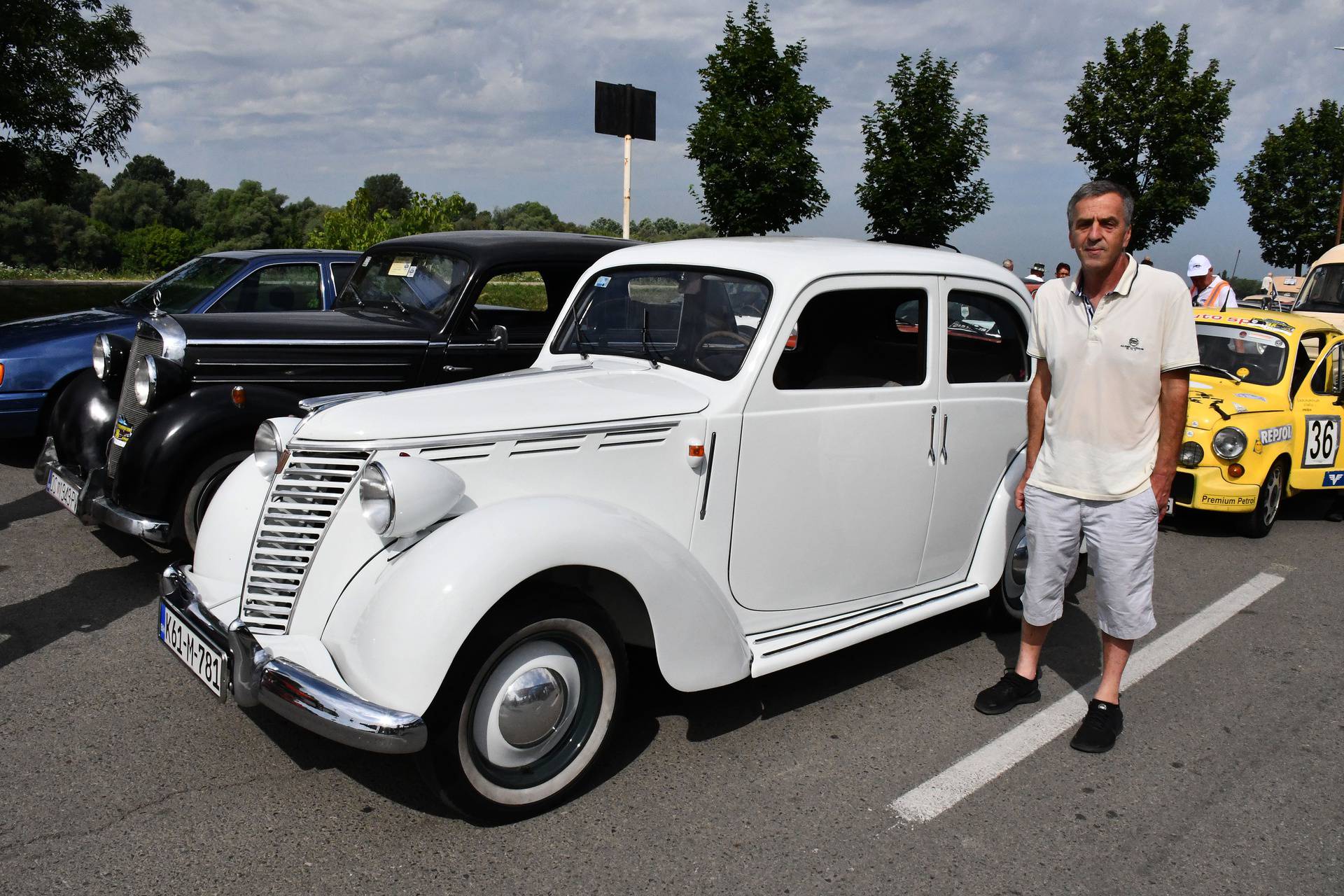 Šesti Međunarodni oldtimer susret u Slavonskom Brodu