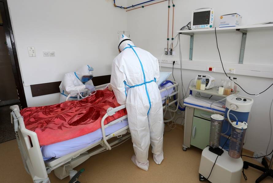 Kapaciteti covid odjela karlovačke bolnice popunjeni, na respir