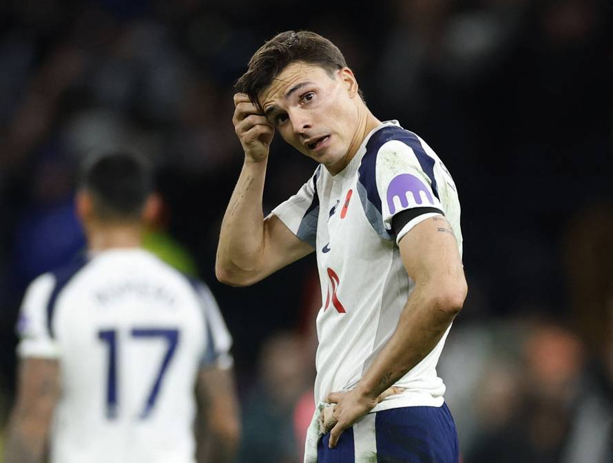 Premier League - Tottenham Hotspur v Chelsea
