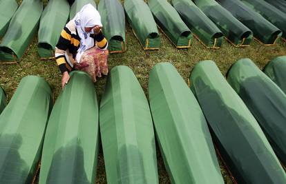 SAD će deportirati 150 ljudi iz BiH radi zločina u Srebrenici?