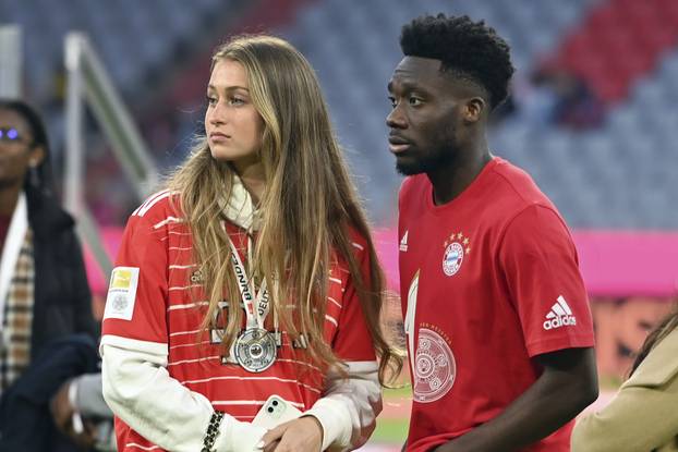 Soccer 1. Bundesliga/ FC Bayern Munich-VFB Stuttgart 2-2.