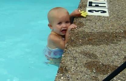 Kao velika: Beba Elizabeth može sama preplivati bazen