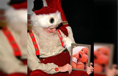 Zamolio ga za 'fotku': 'Ovo je moj sin. Nije dočekao Božić...'