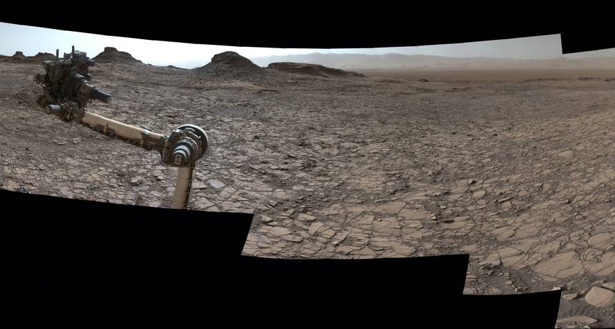 Mars izgleda skoro kao Zemlja na novim snimkama Curiosityja