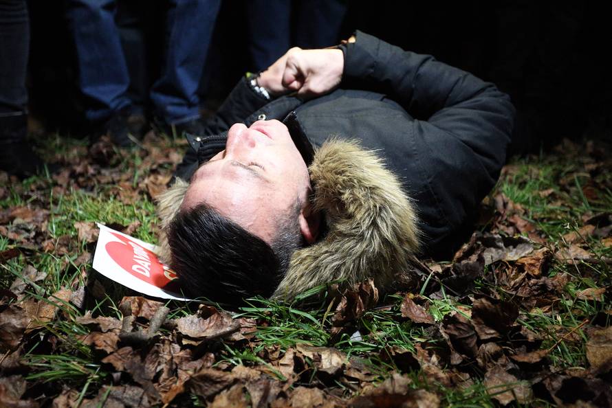 Prosvjed ponovno u četvrtak: 'Hvala vam u ime moga sina...'