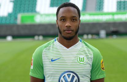 Napadač Wolfsburga lagao da nema putovnicu pa dobio nogu