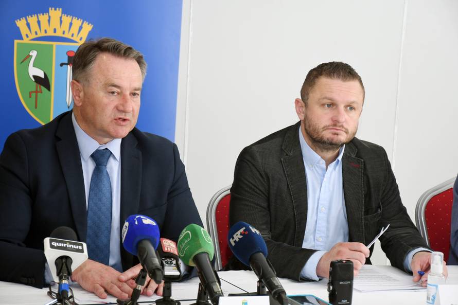 Sisačko-moslavački župan Žinić i dožupan Rosavec održali konferenciju o koronavirusu