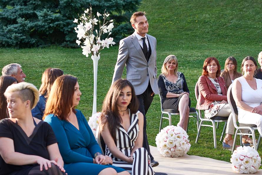 Pale su dvije prosidbe u finalu, a cure ljute: 'Nije bio vrijedan'