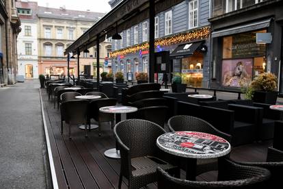 Zagreb: Puste terase zatvorenih ugostiteljsih objekata u centru grada