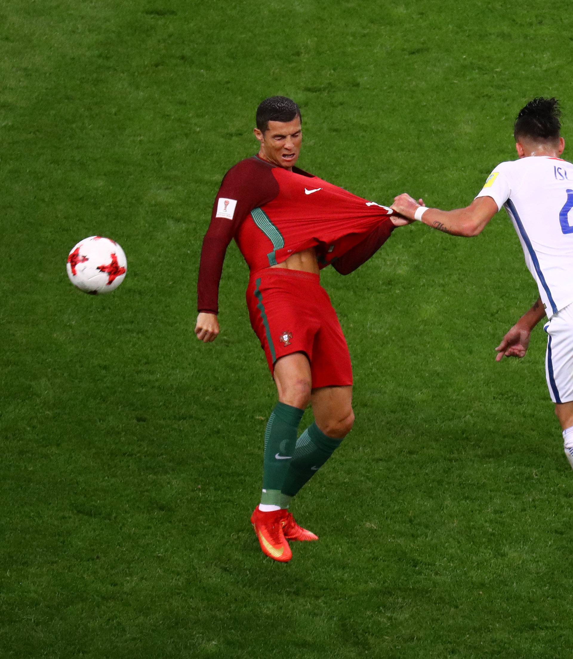 Portugal v Chile - FIFA Confederations Cup Russia 2017 - Semi Final