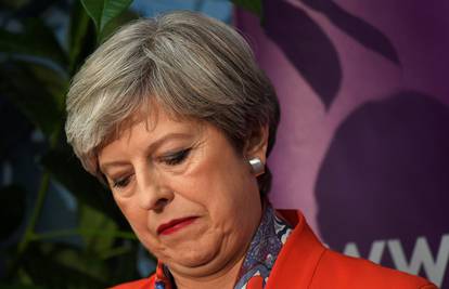 May je izgubila ključno glasanje u parlamentu o Brexitu