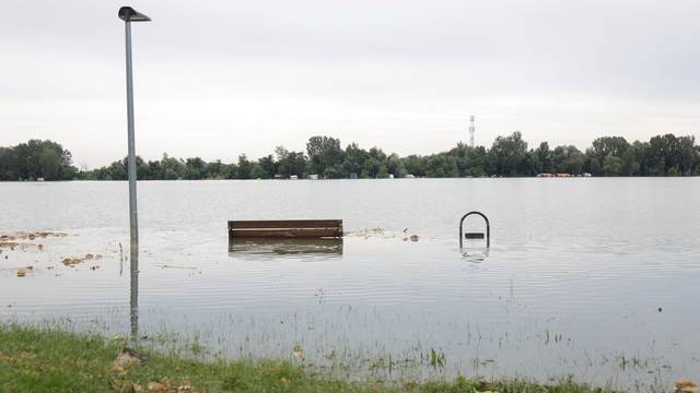 Katastrofalne posljedice poplave na jezeru Šoderica