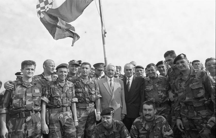 Josip Bistrović: 'Bio sam prvi fotoreporter u oslobođenom Kninu, ovako smo uspjeli ući...'