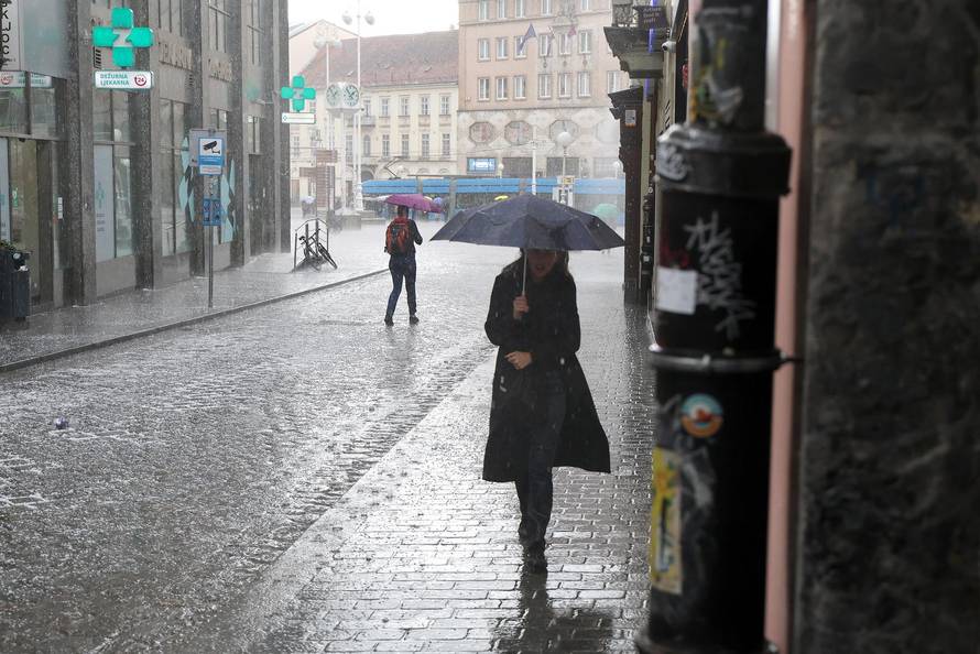 Zagreb: Jaka tuča pogodila Zagreb