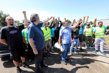 Zagreb: Radnici Wolta koji prosvjeduju okupili su se ispred Velesajma