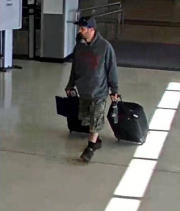 U.S. arrests man with explosive device in luggage at Pennsylvania airport