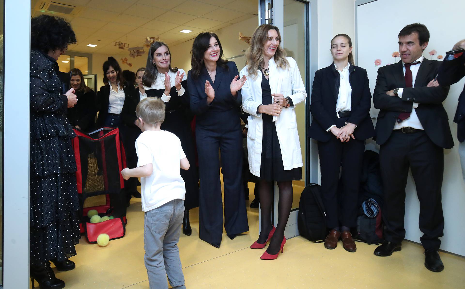 Zagreb:  Sanja Musić Milanović i  kraljica Španjolske posjetile su  Polikliniku za rehabilitaciju slušanja i govora SUVAG