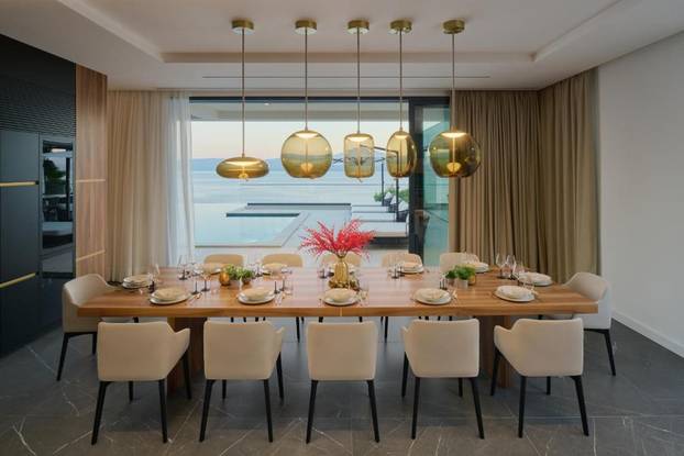 FOTO Planirate ljeto? Noć u vili u Mimicama je 4000 eura, ali je li to previše za ovakav luksuz?