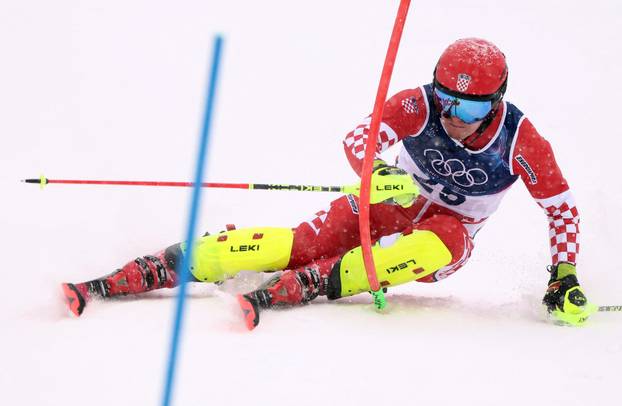 Alpine Skiing - Men's Slalom Run 1