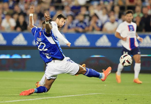 Ligue 1 - RC Strasbourg v Paris St Germain