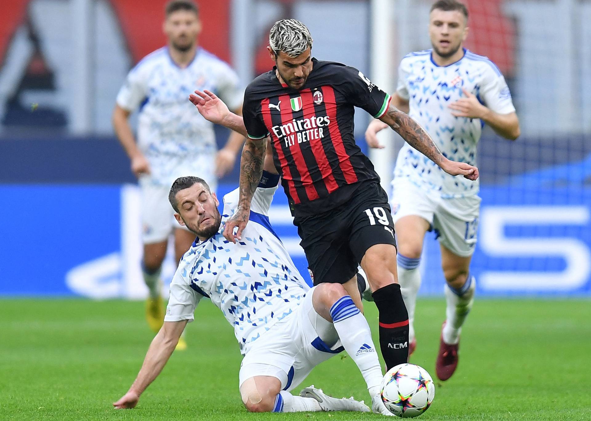 Champions League - Group E - AC Milan v Dinamo Zagreb