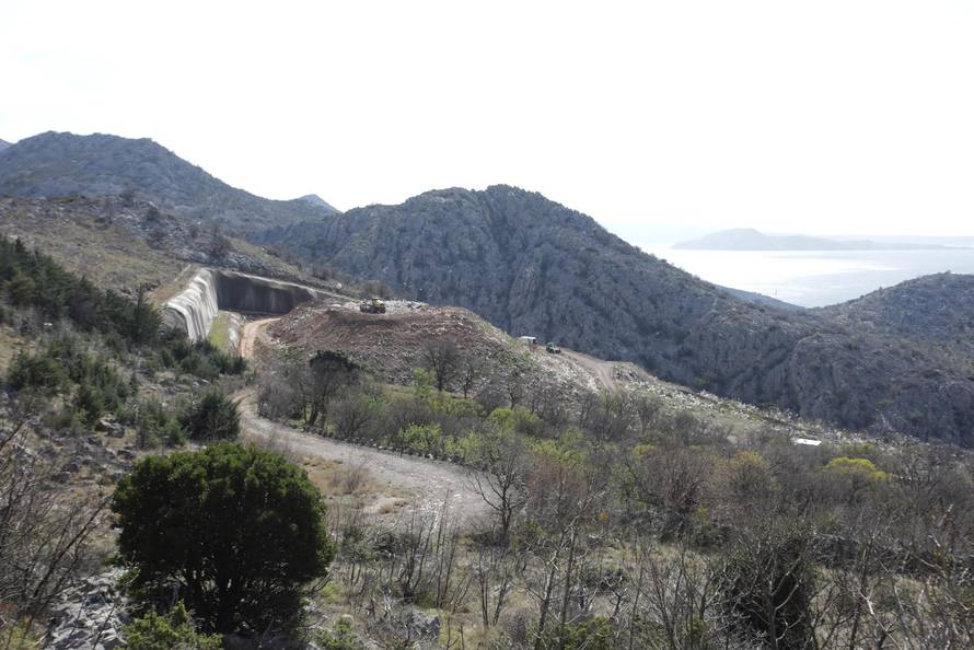 24SATA Sveti Juraj: Odlagalište otpada u sklopu Parka prirode Velebit