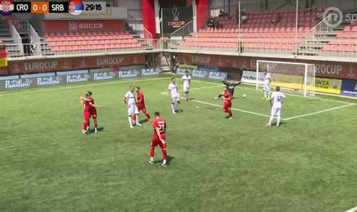 Hrvatska sru&scaron;ila Srbiju i izborila &ccaron;etvrtfinale Eura! &Ccaron;ekaju Ma&dstrok;ari